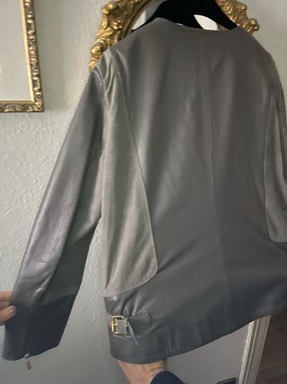 Chaqueta de piel gris Talla 44