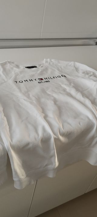 Sudadera Polo Ralph Lauren Azul y sudadera blanca