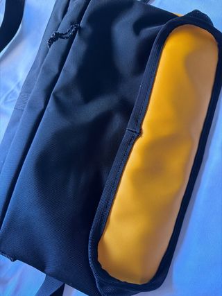 Bolso The North Face Amarillo y Negro