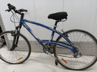 Bicicleta azul Btwin
