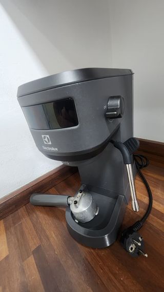 Cafetera Electrolux para reparar
