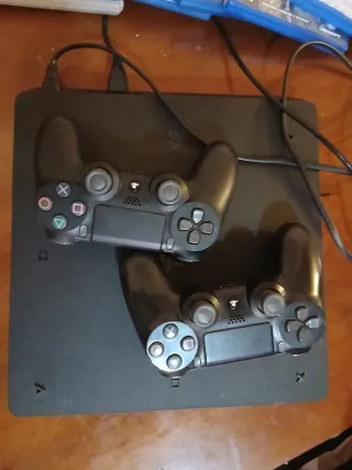 PS4 (PlayStation 4) Negra