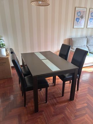 [URGE] Mesa Comedor Extensible + 4 Sillas