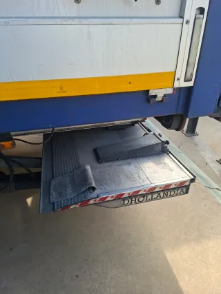 Renault Trucks midlum 2005