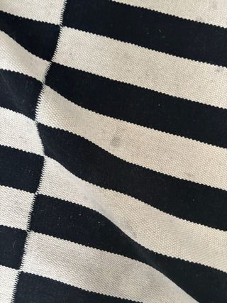 Alfombra IKEA STOCKHOLM rayas negro/hueso