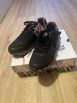 Zapatillas Skechers niña negras multicolor