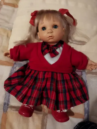 Muñecos antiguos niño y niña