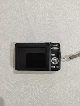 Cámara Digital Fujifilm 5x wide