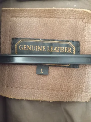 Cazadora de piel marrón