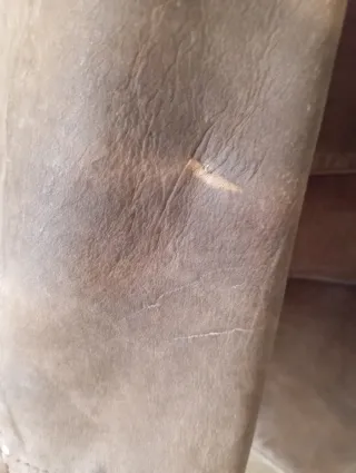 Cazadora de piel marrón