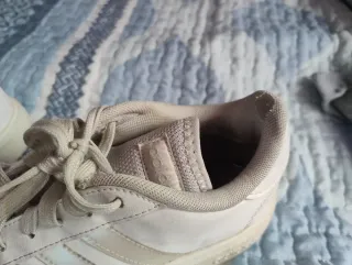 Adidas Blancas Iridiscentes