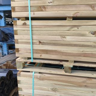 Jardineras de madera de pino a medida