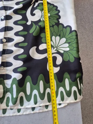 Elegante camisa estampada