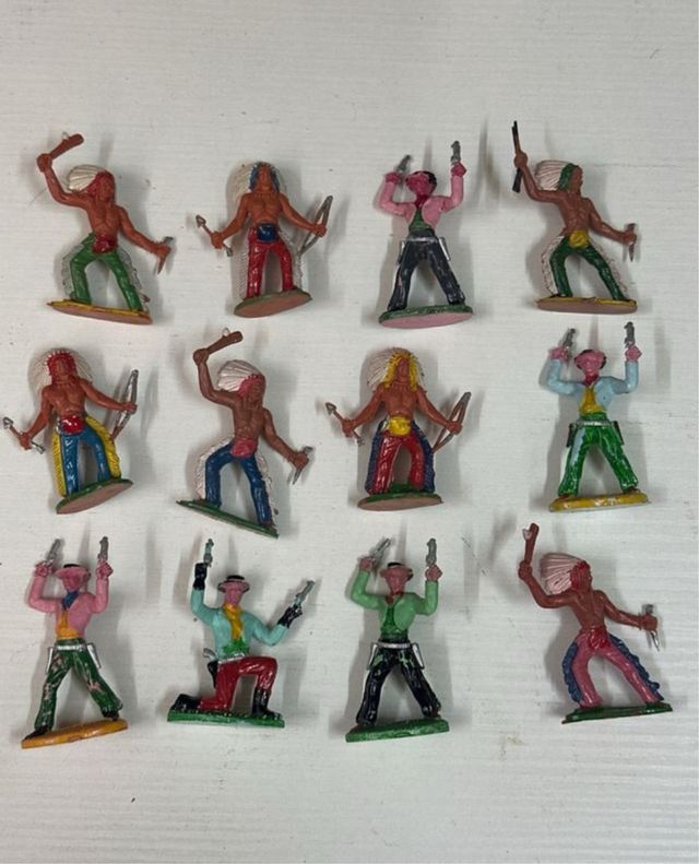 Set di figure di indiani e cowboy Sotorres
