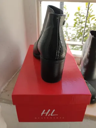 Botín negro tacón señora