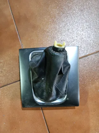 Fuelle y embellecedor cambio Accord 2006