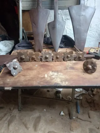 8 clavos de forja antiguos