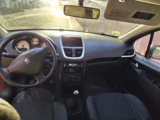 Peugeot 207 2013