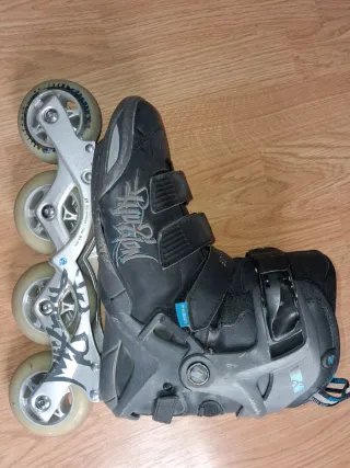 Patines en línea negros