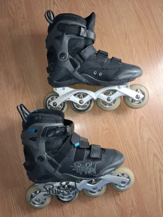 Patines en línea negros