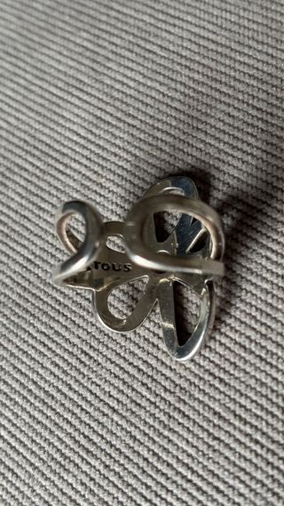 Conjunto Tous: Anillo y Pendientes Flor