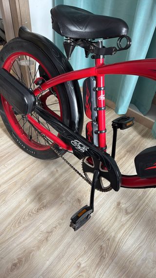 Bicicleta Eléctrica Felt Cruiser Roja red baron