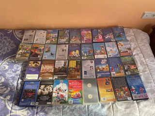 Lote 34 Películas VHS con títulos clásicos Disney