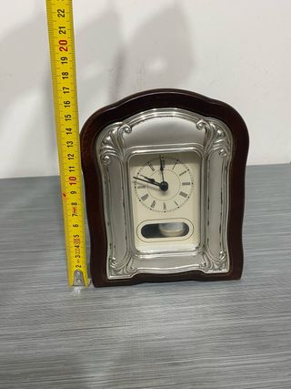 Elegante Orologio da Tavolo a Pendolo