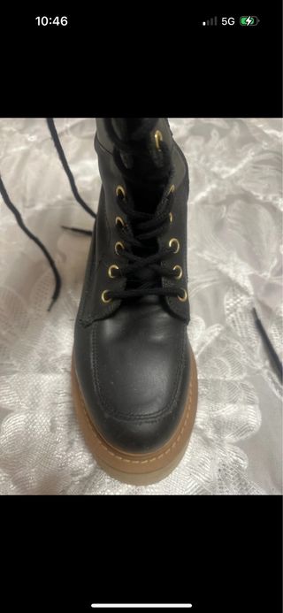 Botas altas con cordones y plataforma