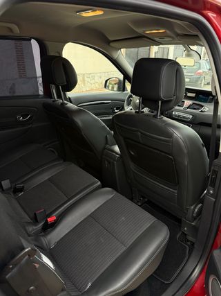 Renault Grand Scenic 2012 7 Plazas ETIQUETA B