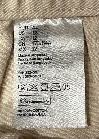 Falda tejana color crudo tejido grueso.