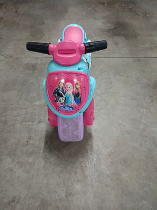 Moto niña