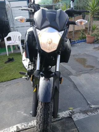 Honda CBF 125 - Moto