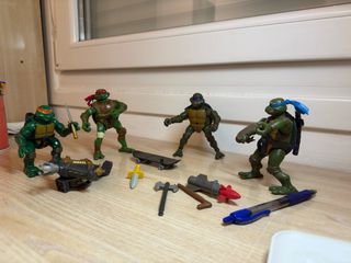Figuras Tortugas Ninja con Accesorios
