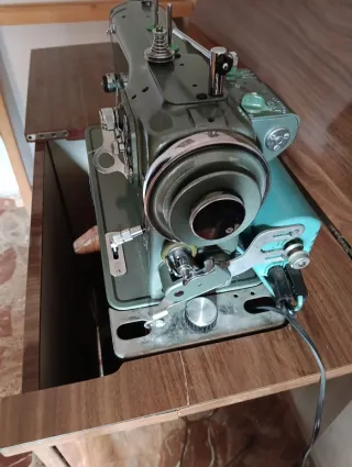 Máquina de coser Refrey Automatizada Oliva