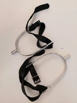 Speroni donna inox punta quadrata 20 mm