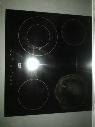 Horno y Vitrocerámica Beko