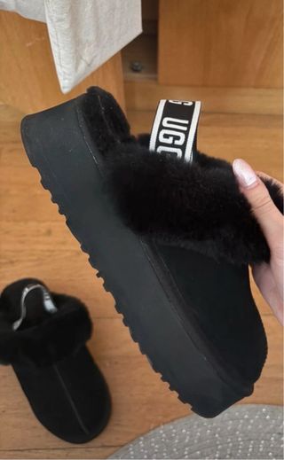 Botas UGG Negras Talla 39 (Tallan Pequeño)