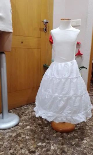 Cancán de niña blanco