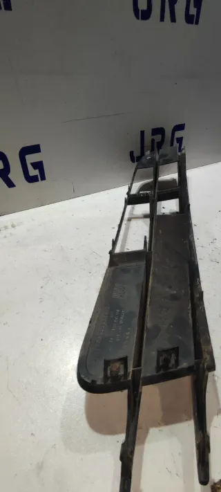 1148 REJILLA PARAGOLPES DELANTERO IZQUIERDO AUDI Q