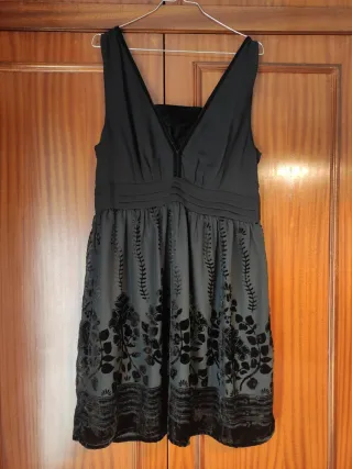 Vestido gasa y terciopelo negro