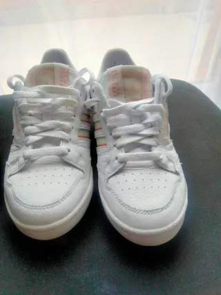Zapatillas Adidas Blancas y Naranja