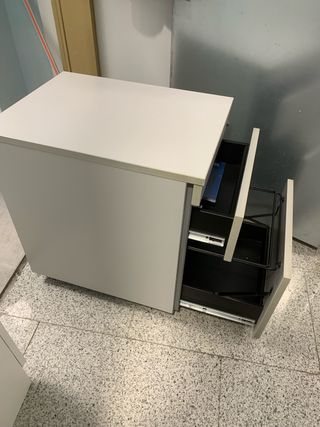 Cajonera archivador de carpetas colgantes