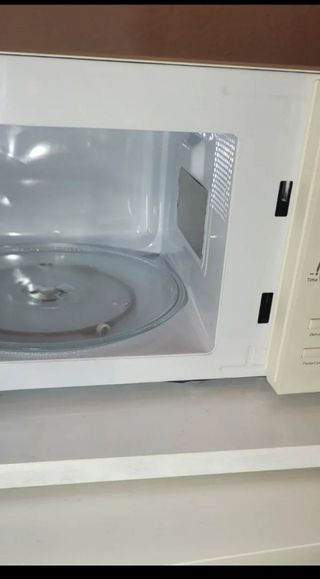 Microondas blanco/crema