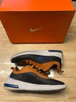 Zapatillas Nike Air Max Naranja y Negro