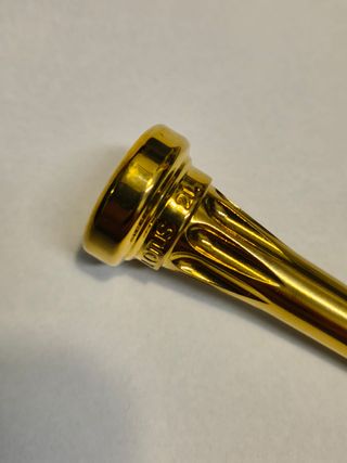 Boquilla Trompeta Lotus 2L Dorada