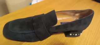 Zapatos Violeta tacón medio elegantes negros