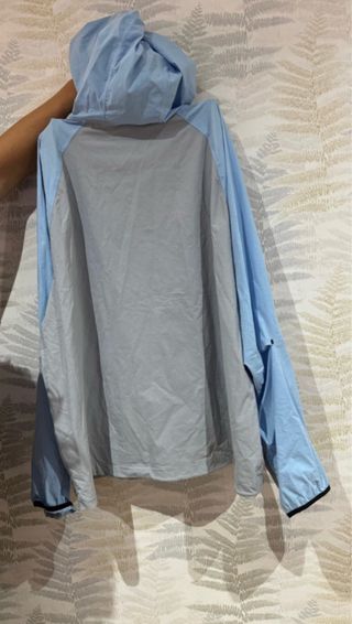 Chaqueta Cortavientos Nike Azul y Gris