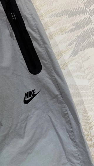 Chaqueta Cortavientos Nike Azul y Gris