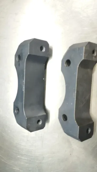 Soportes pinzas 4 pistones A3 8L